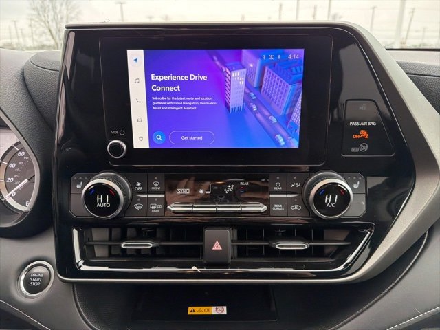 Certified 2024 Toyota Highlander XLE image 46