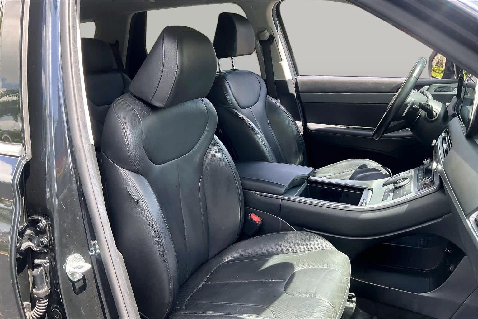 Used 2020 Hyundai Palisade SEL w/ Premium Package FWD image 8