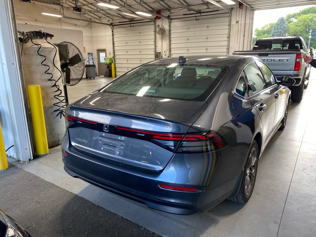 Used 2024 Honda Accord EX image 4