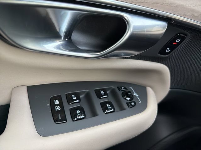 New 2026 Volvo XC90 B6 Plus w/ Protection Package Premier AWD/4WD image 22