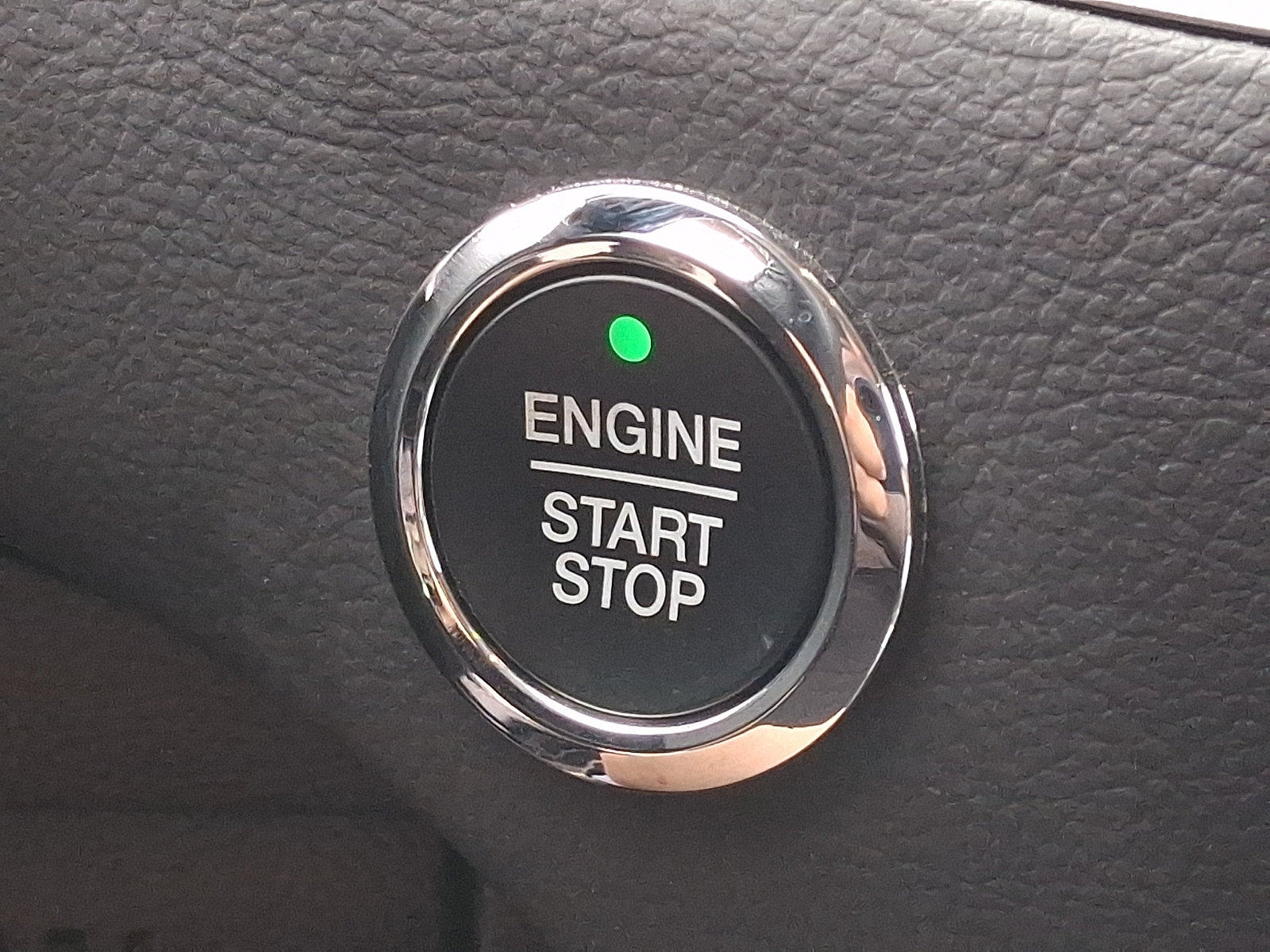 Certified 2023 Ford Edge SEL w/ Convenience Package AWD/4WD image 24