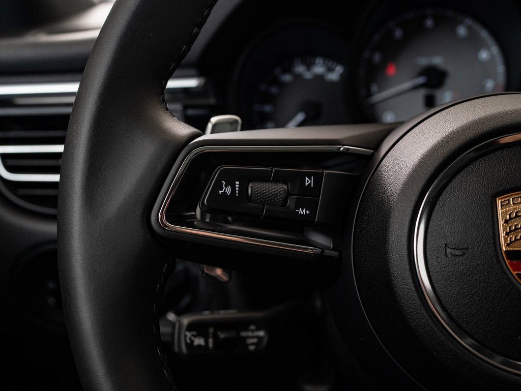 Certified 2024 Porsche Macan S image 29