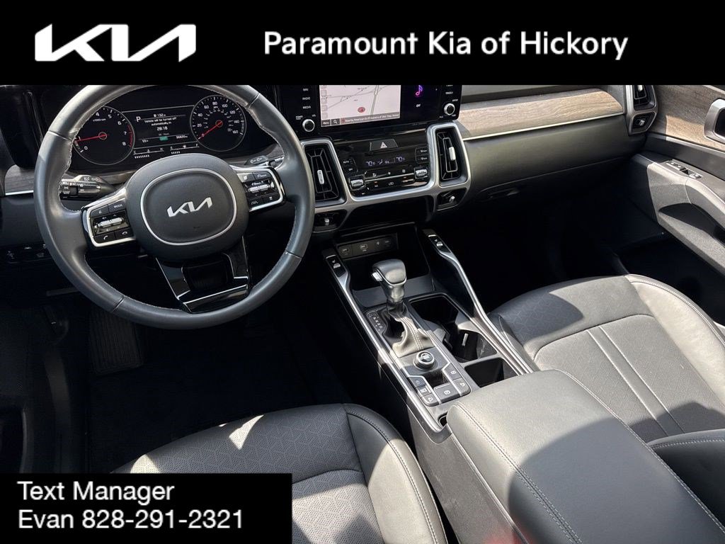 Used 2023 Kia Sorento EX w/ Panoramic Sunroof Package image 20