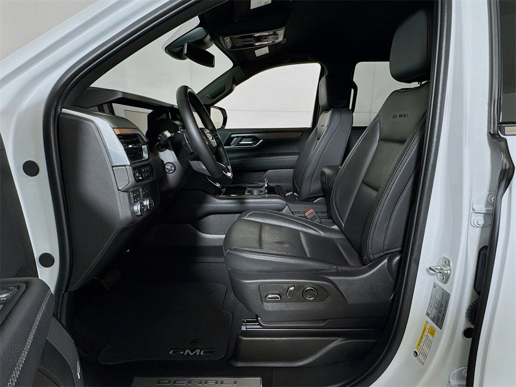 Certified 2025 GMC Yukon Denali image 20