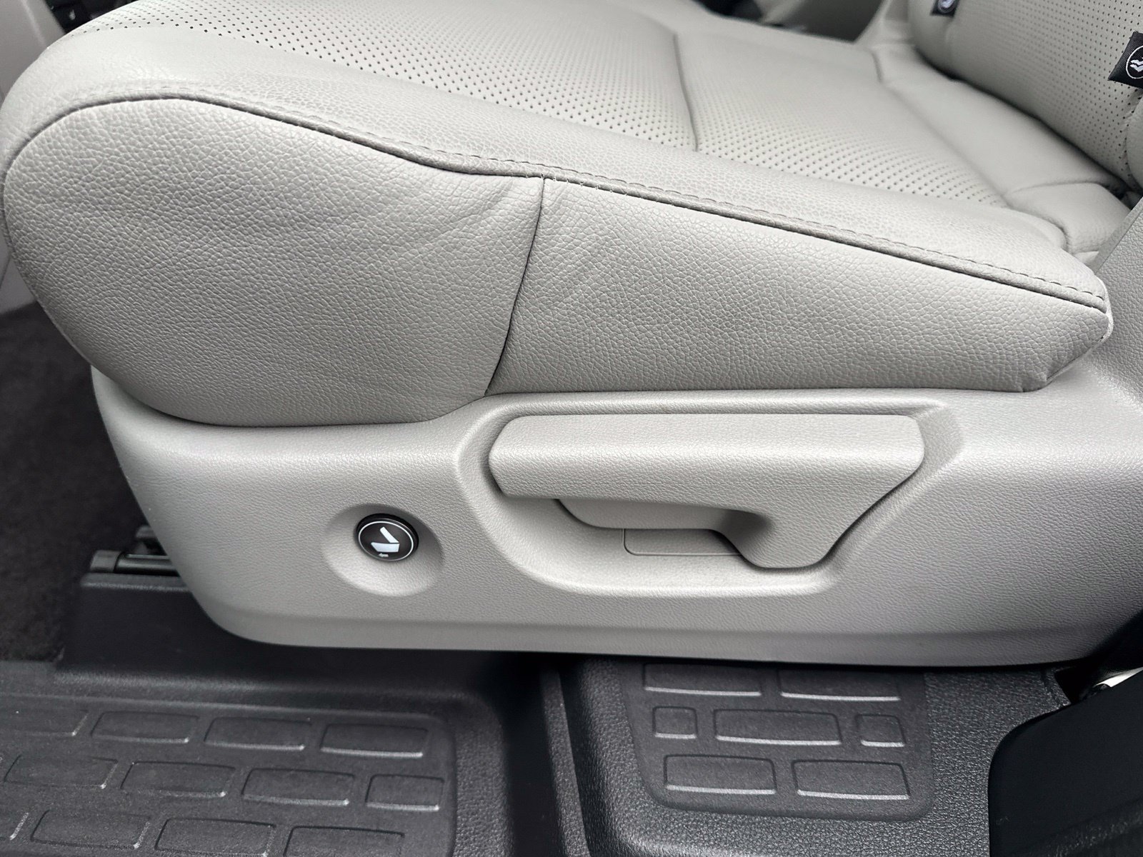 Used 2017 Honda Pilot Elite image 26