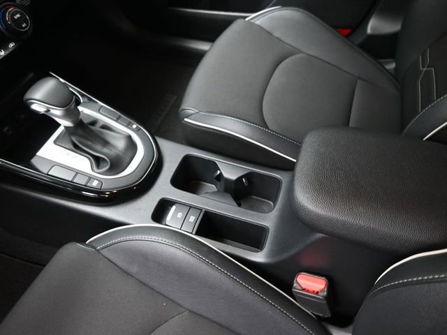 Used 2024 Kia Forte GT-Line image 33