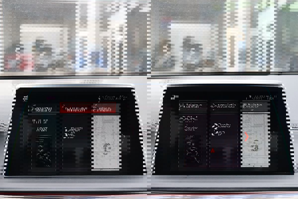 Used 2019 BMW 750i xDrive w/ Luxury Rear Seating Package image 29