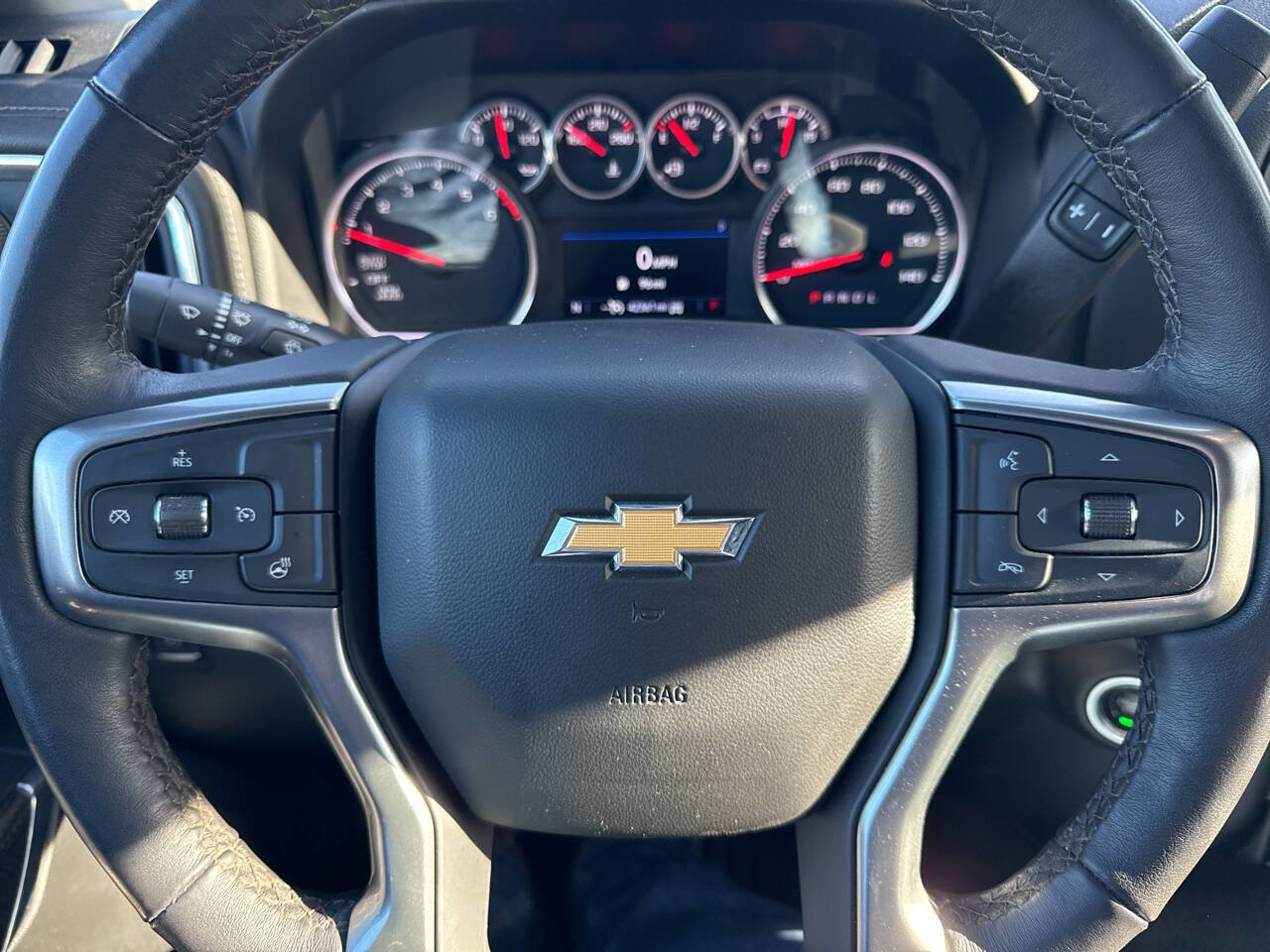 Used 2021 Chevrolet Silverado 1500 LT image 31