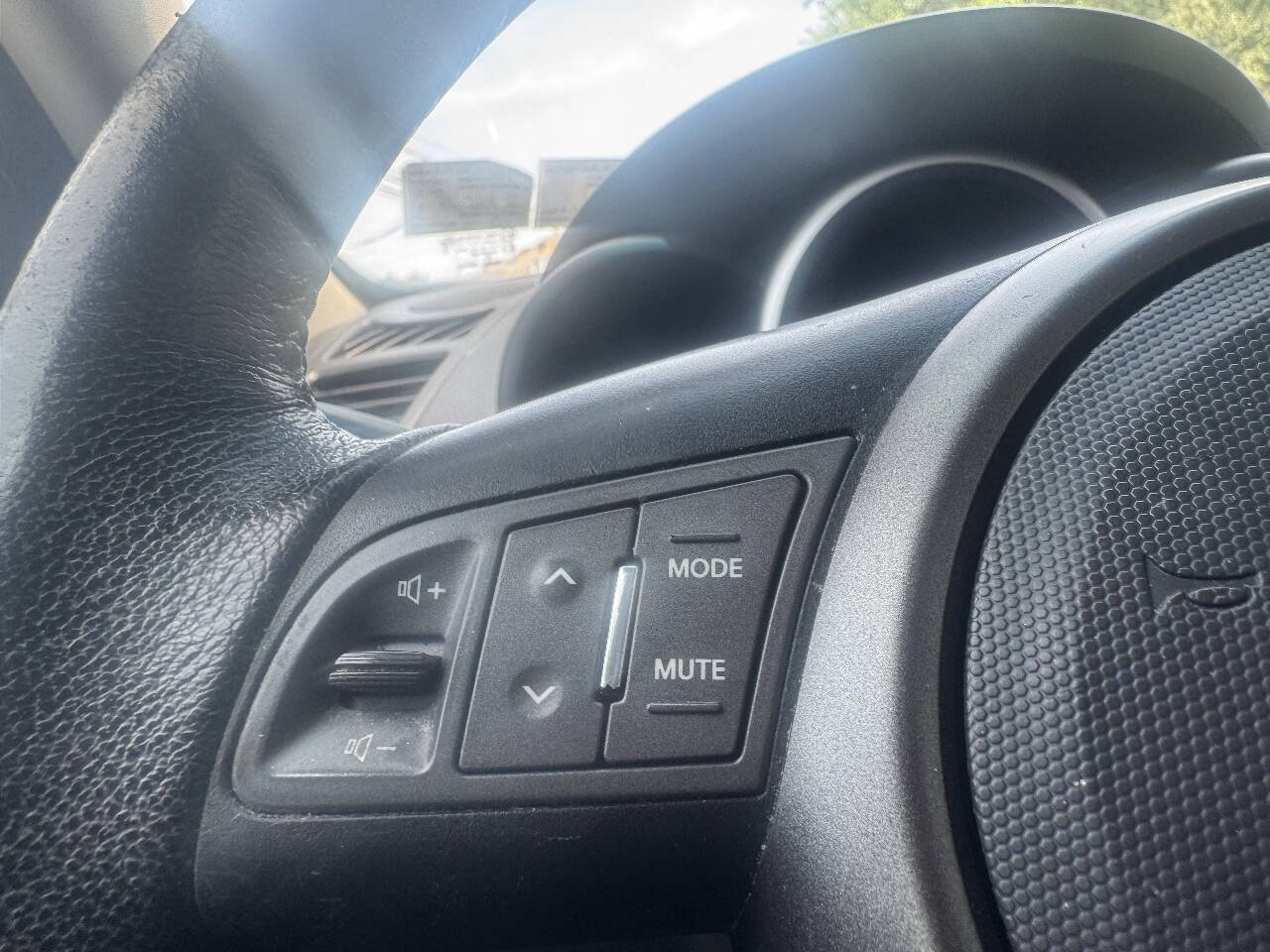 Used 2012 Kia Soul + FWD image 29