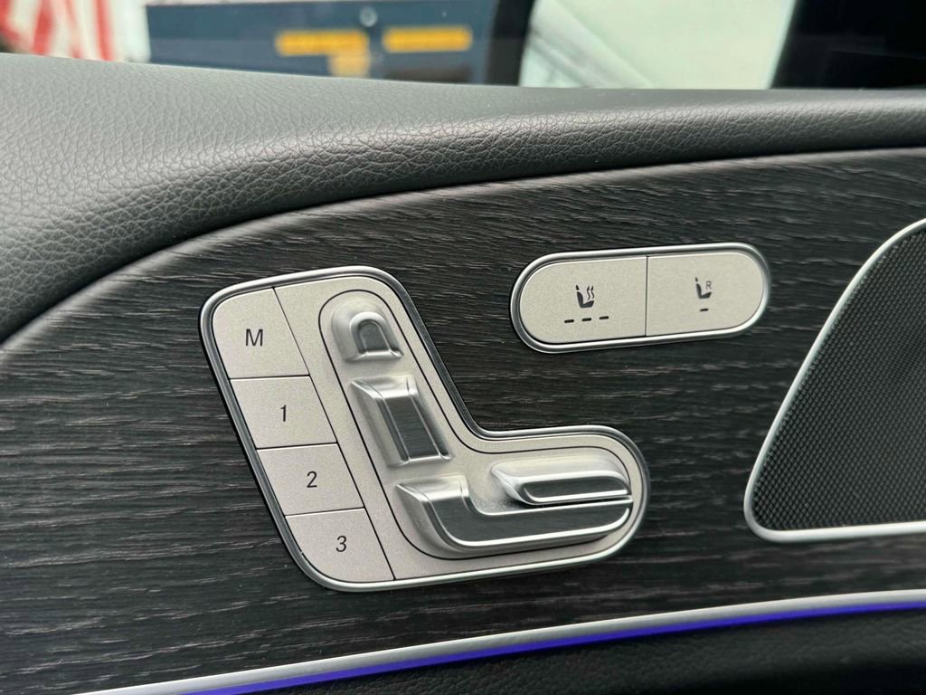 Used 2024 Mercedes-Benz GLE 350 4MATIC image 17