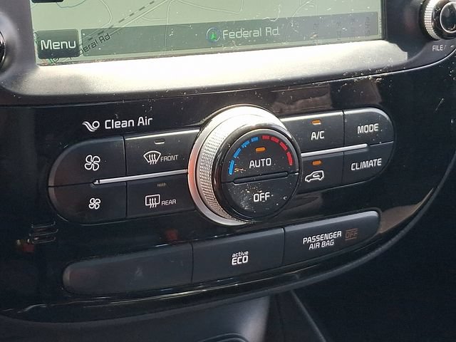 Used 2015 Kia Soul ! w/ Sun & Sound Package FWD image 16