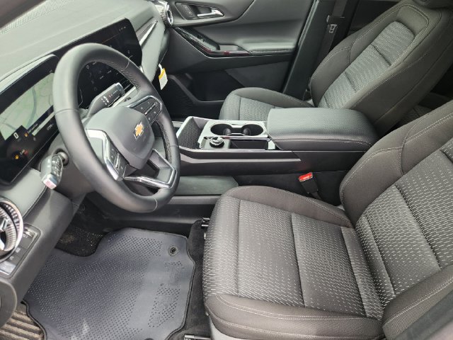 Used 2026 Chevrolet Equinox LT w/ Convenience Package II FWD image 10
