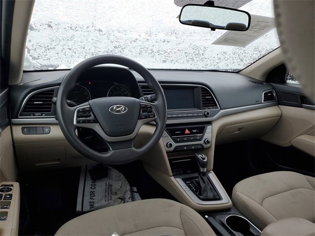 Used 2017 Hyundai Elantra SE image 9