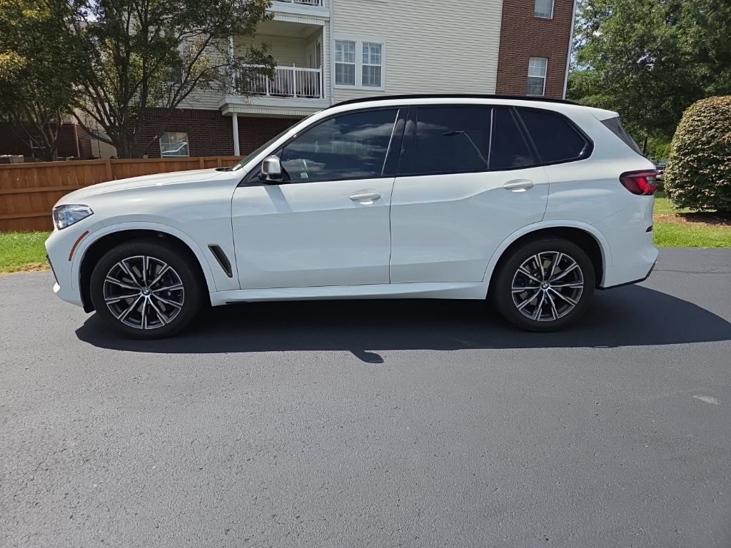 Used 2023 BMW X5 M50i w/ Executive Package AWD/4WD image 2