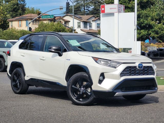 Certified 2020 Toyota RAV4 XSE AWD/4WD image 2