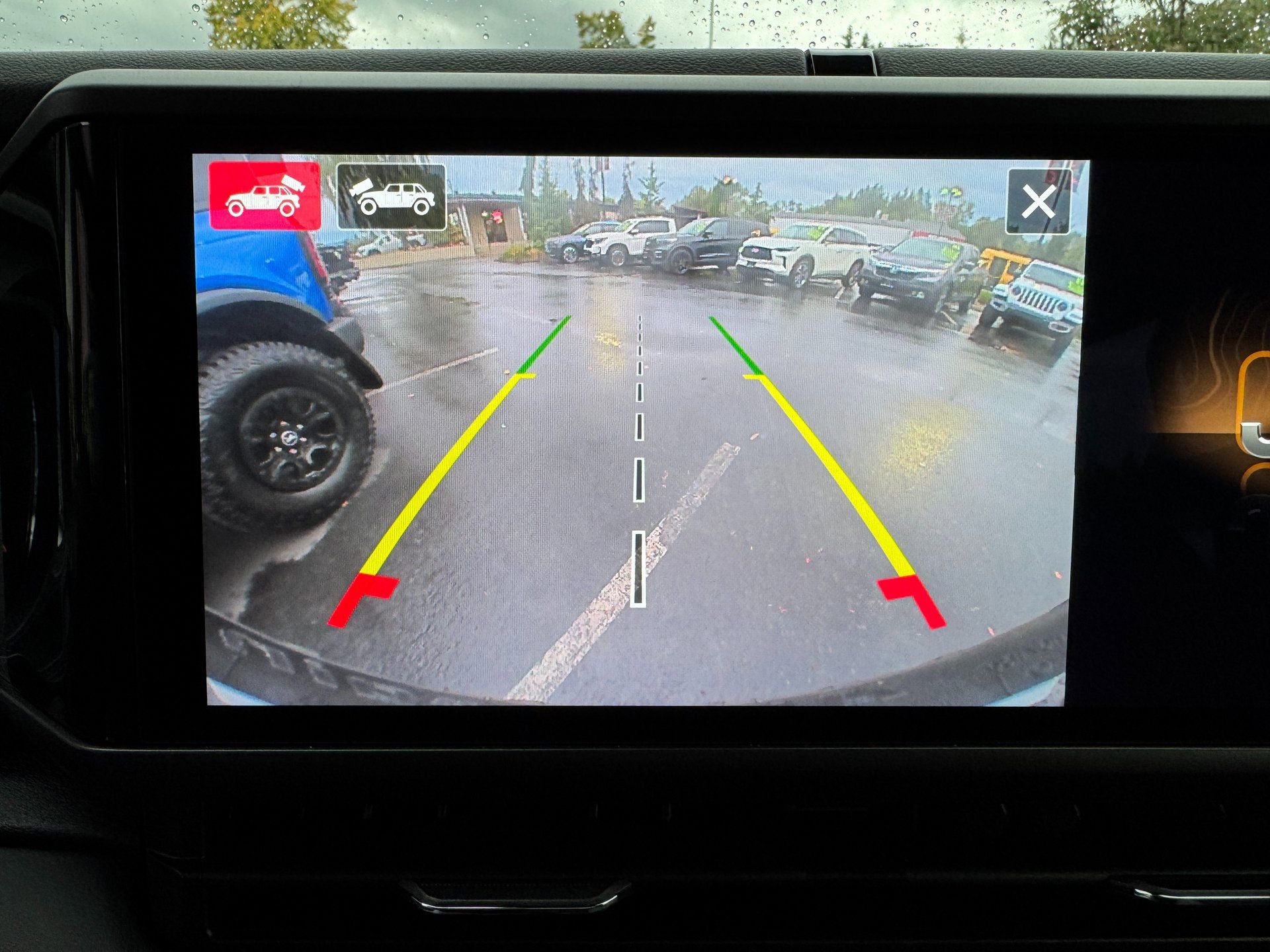 Used 2025 Jeep Wrangler Unlimited Rubicon w/ Safety Group image 32