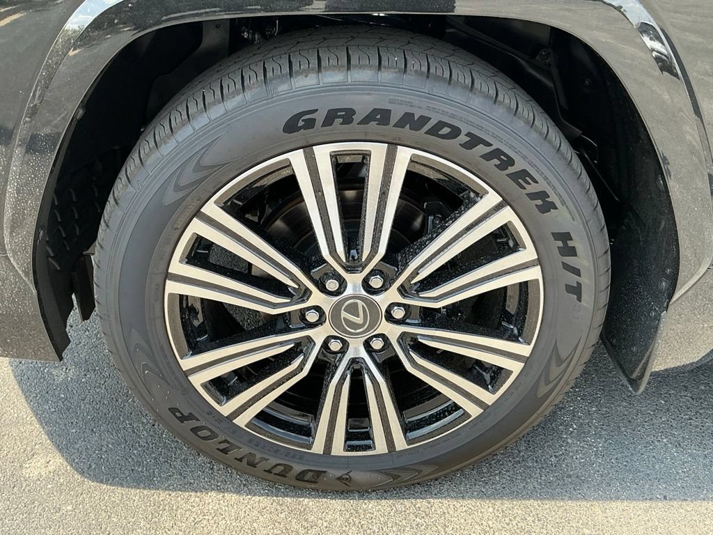 New 2026 Lexus LX 700h Luxury AWD/4WD image 9