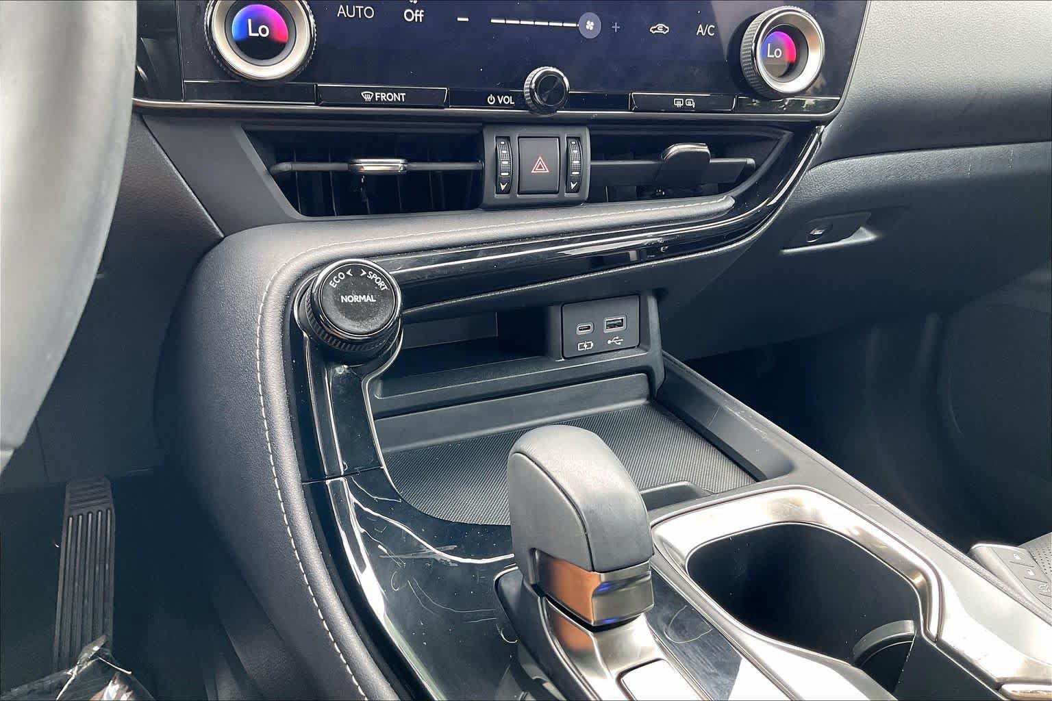 Used 2024 Lexus NX 250 FWD w/ Cold Area Package image 32