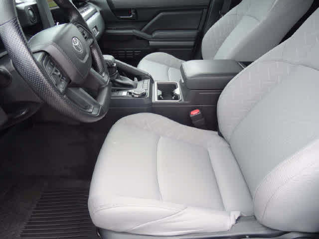 Used 2025 Toyota Tacoma SR5 AWD/4WD image 6