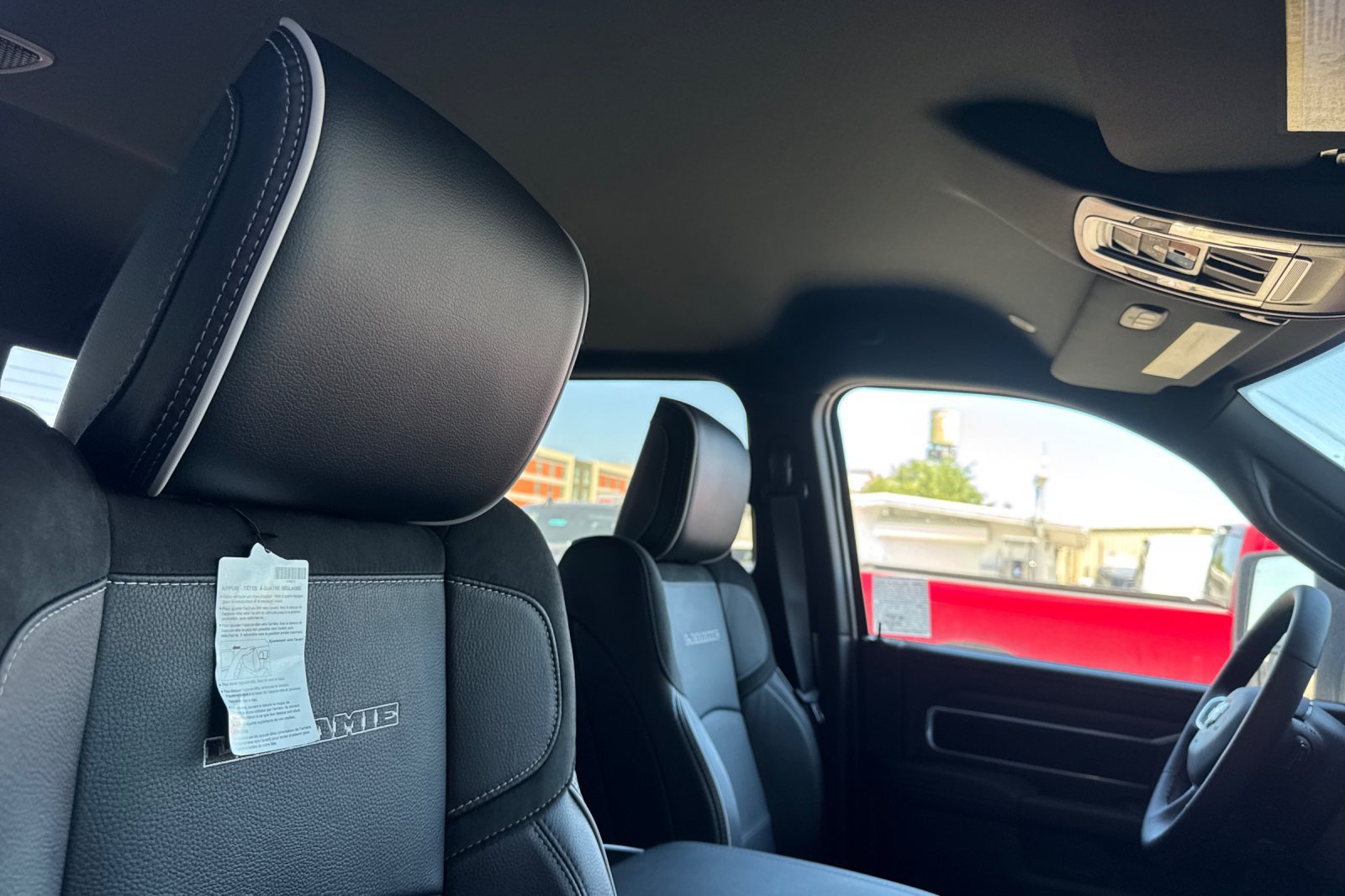 New 2026 RAM 3500 Laramie AWD/4WD image 15