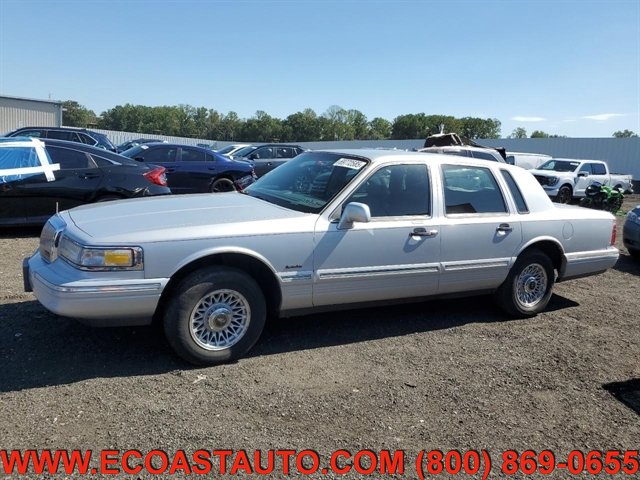 Used 1997 Lincoln Town Car Executive