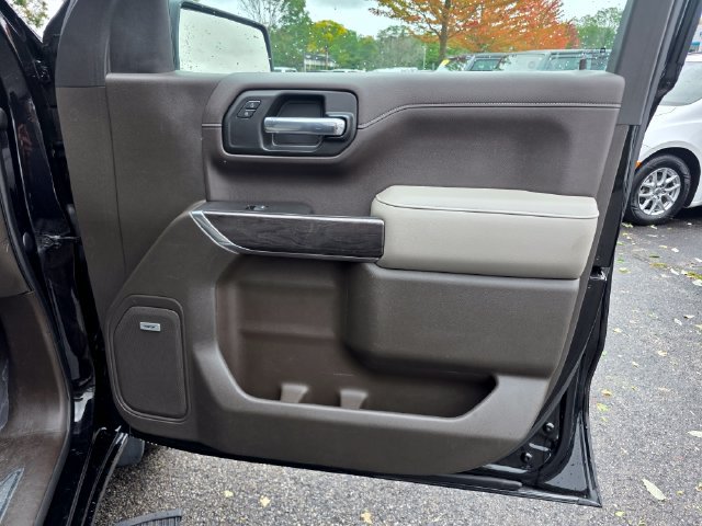 Used 2019 Chevrolet Silverado 1500 LTZ w/ LTZ Premium Package AWD/4WD image 9