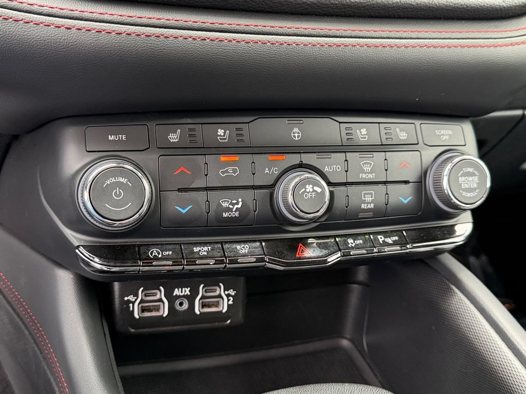 Used 2024 Dodge Durango GT AWD/4WD image 22