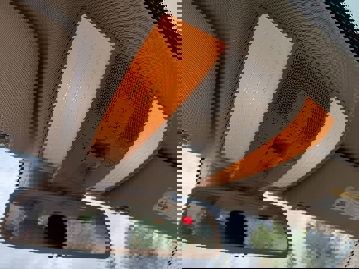 Used 2011 Mercedes-Benz E 550 Sedan image 31