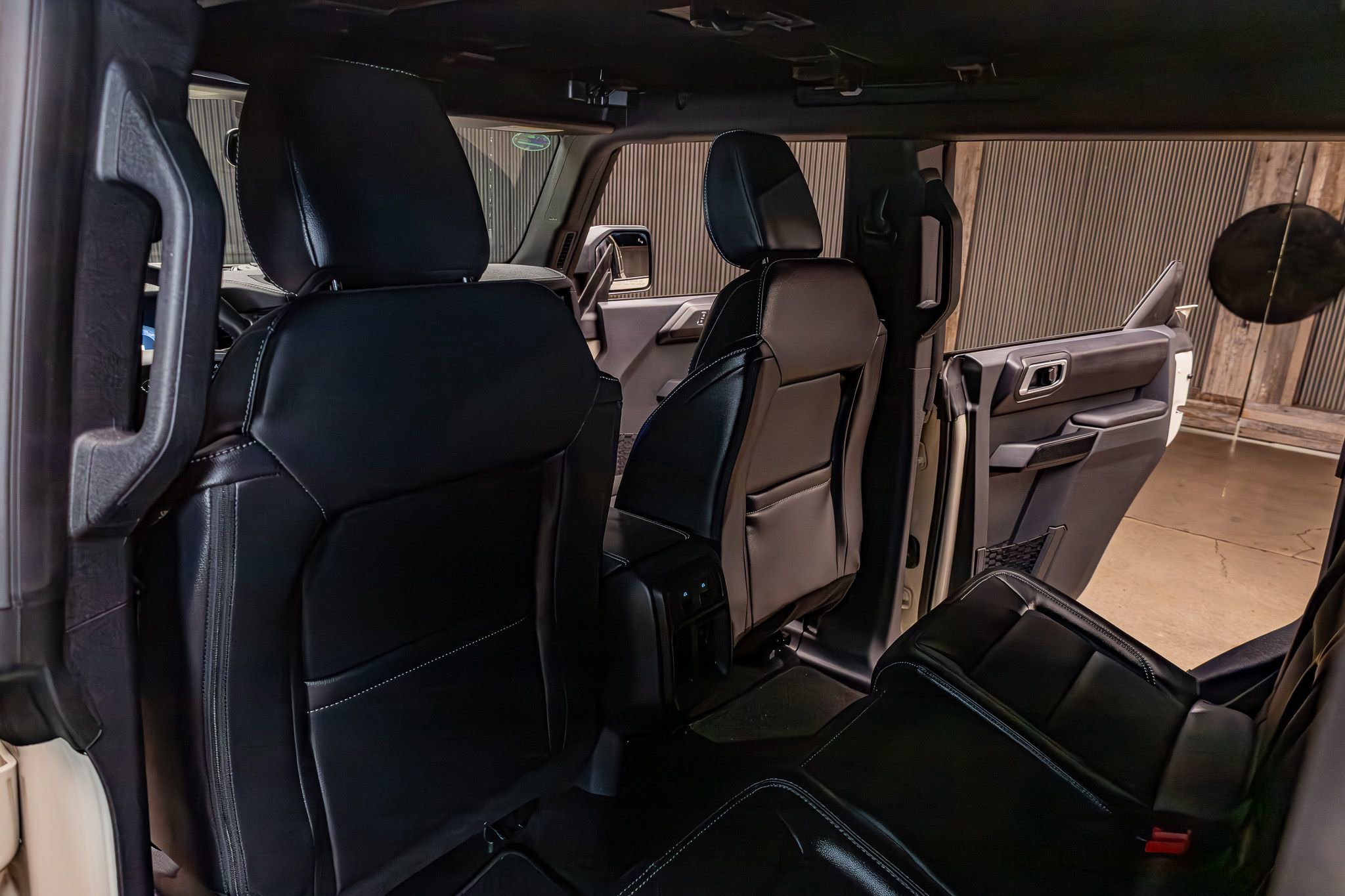 Used 2025 Ford Bronco Outer Banks image 22