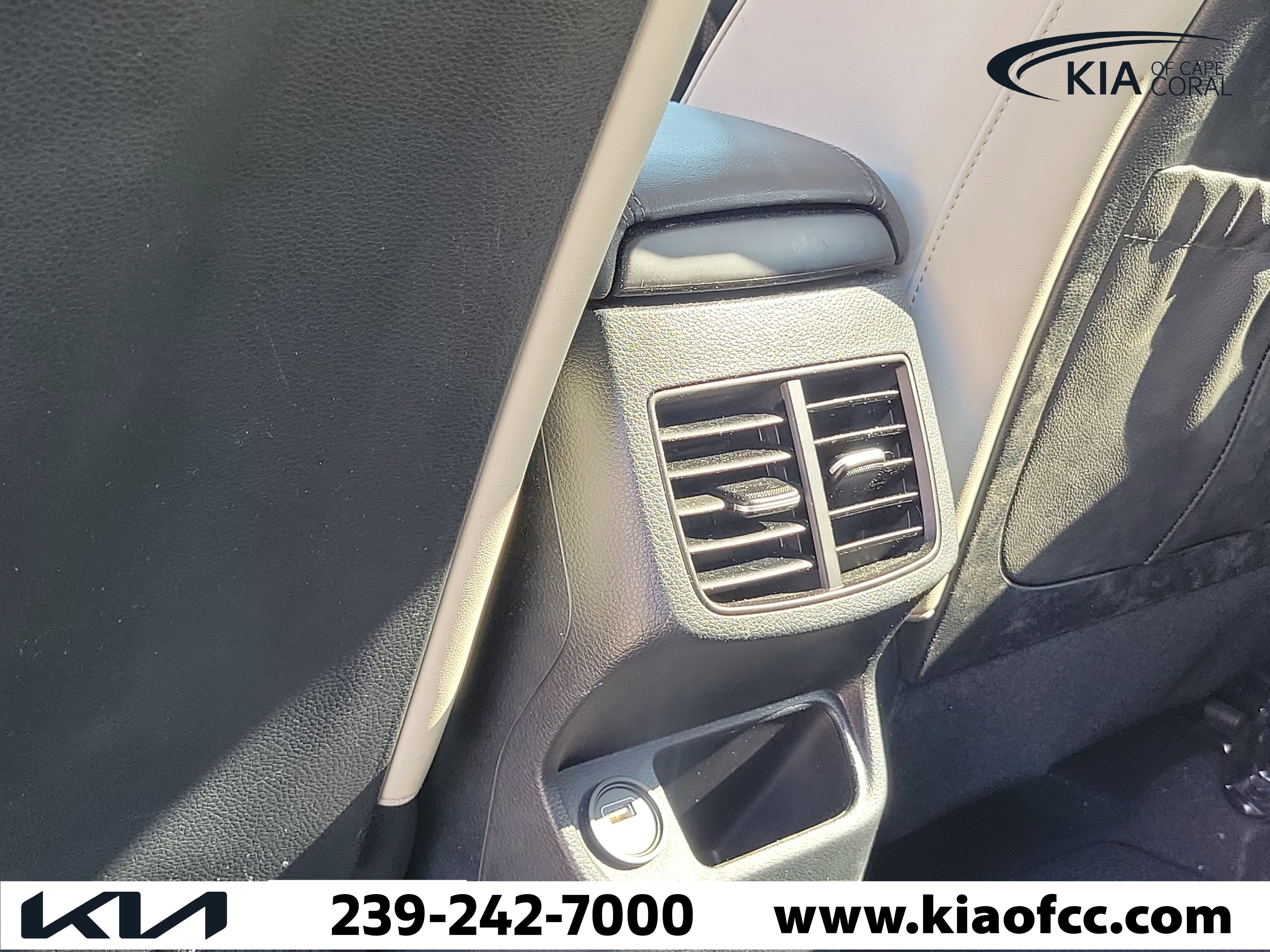 Certified 2023 Kia Seltos EX AWD/4WD image 10