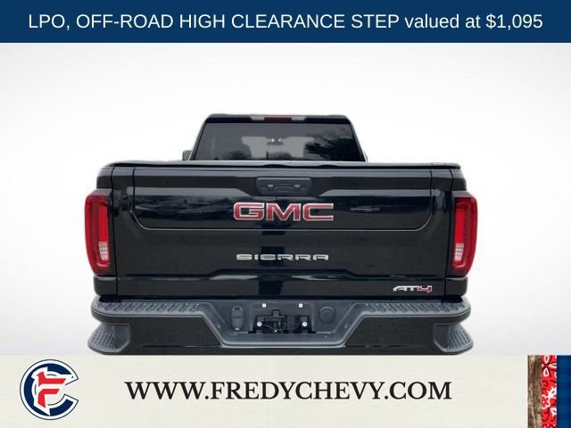 Used 2022 GMC Sierra 2500 AT4 image 4