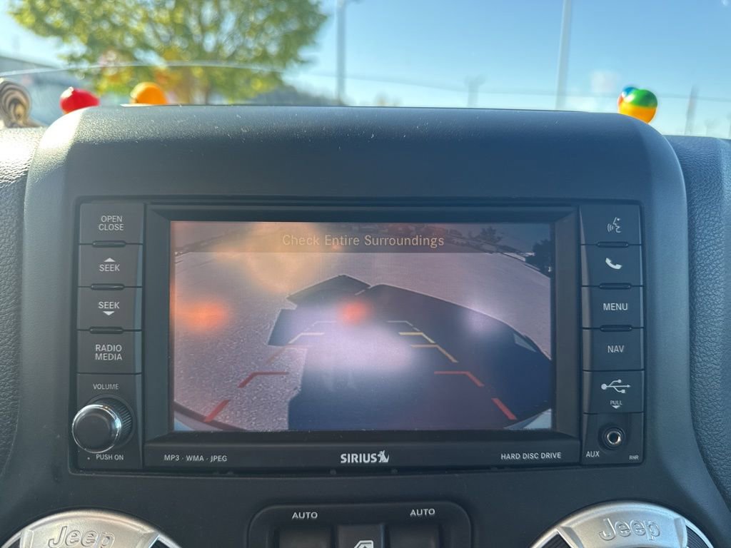 Used 2014 Jeep Wrangler Sahara w/ Connectivity Group AWD/4WD image 15