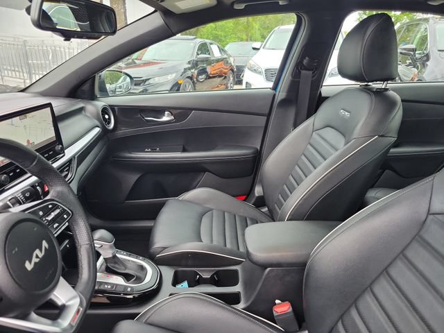 Used 2022 Kia Forte GT-Line w/ GT-Line Premium Package FWD image 19