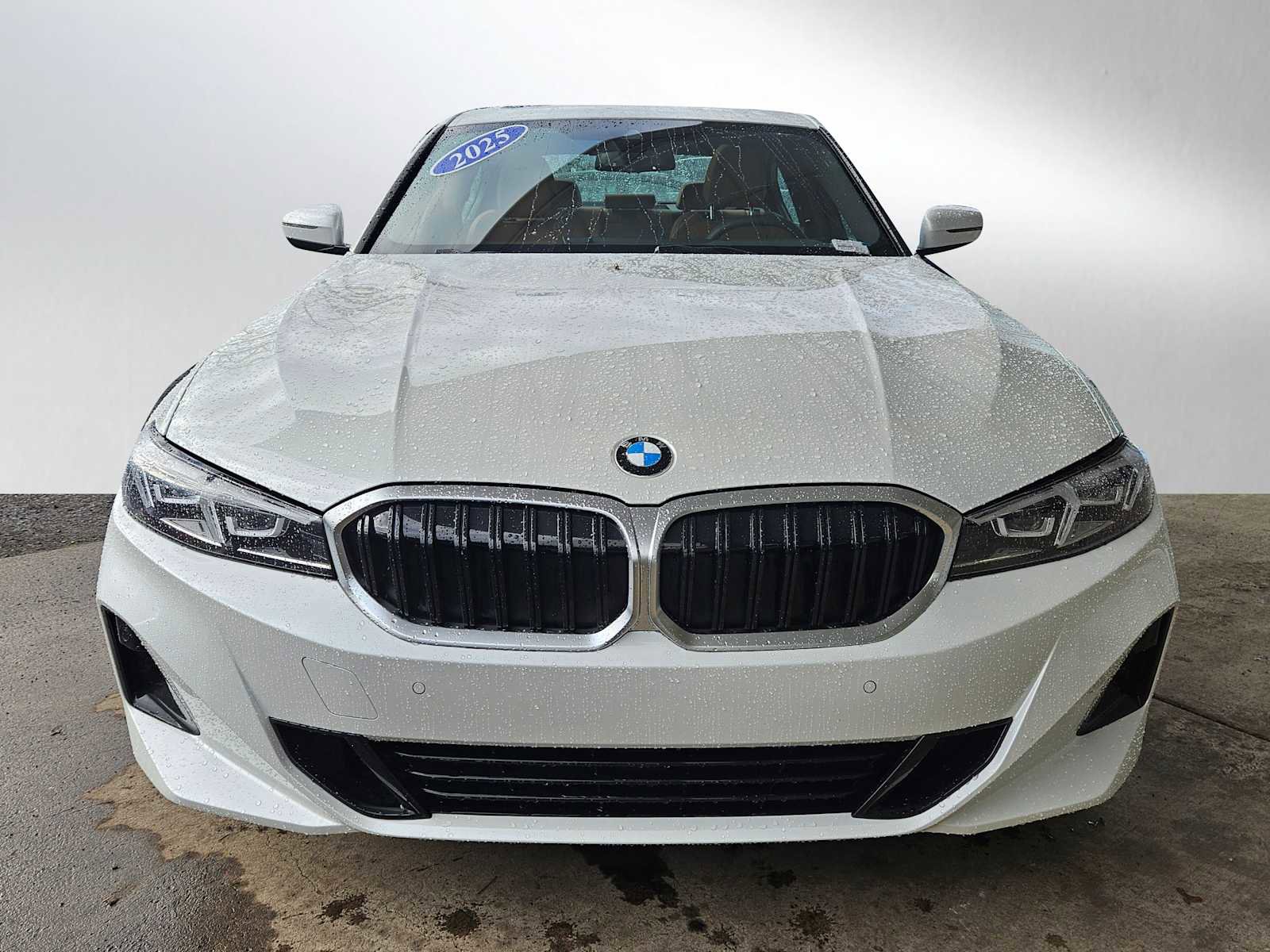 Used 2025 BMW 330i xDrive Sedan w/ Convenience Package image 8