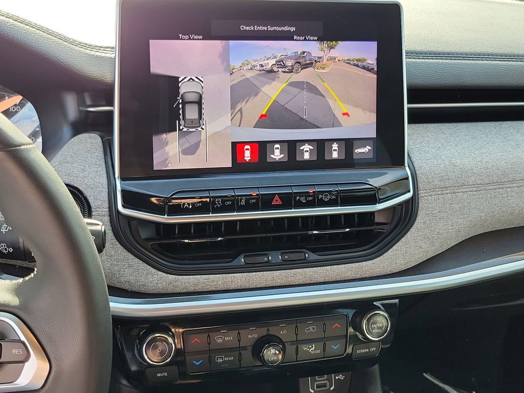 Used 2023 Jeep Compass Latitude w/ Sun and Sound Group image 9