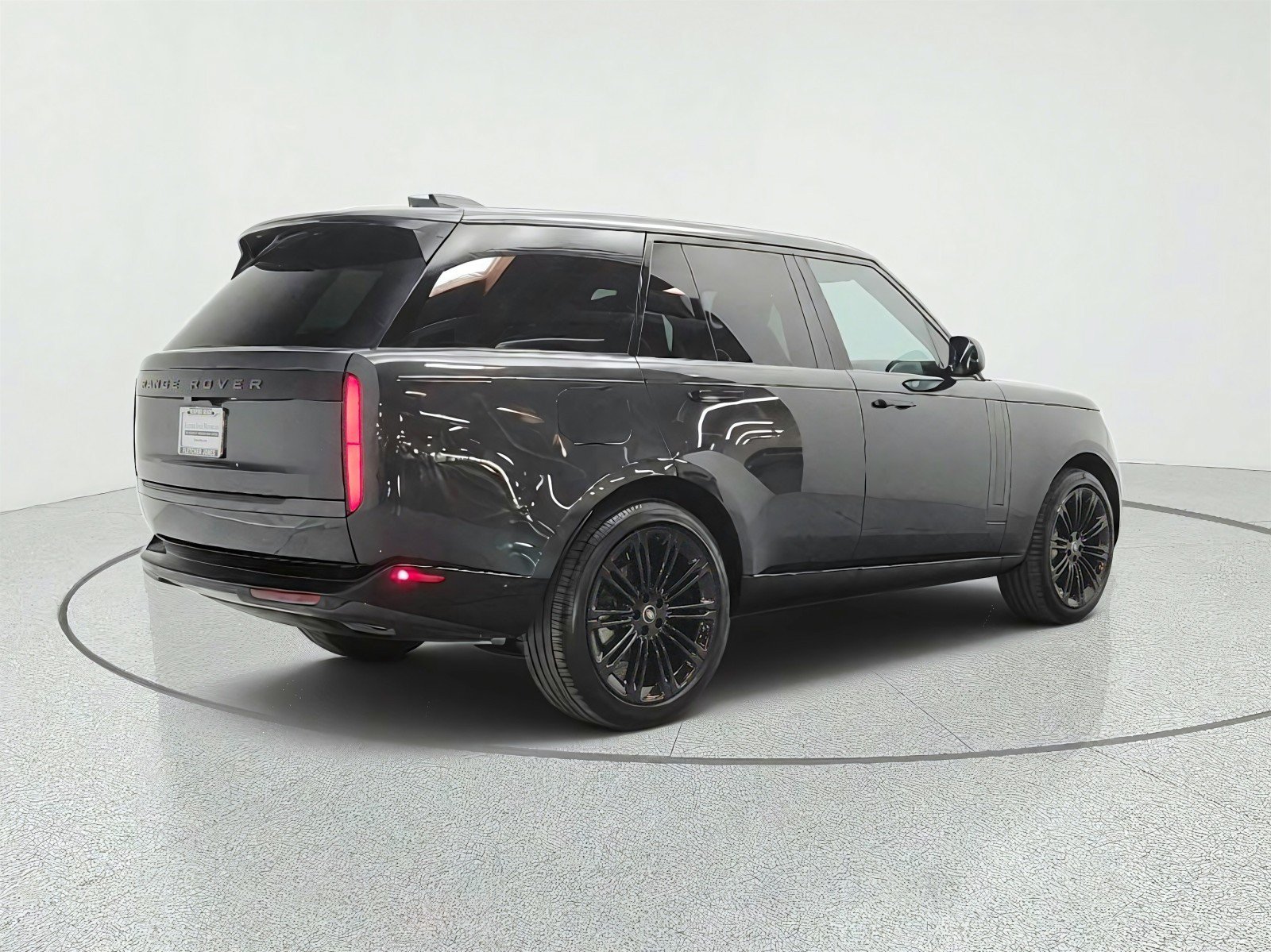 Used 2025 Land Rover Range Rover SE AWD/4WD image 5