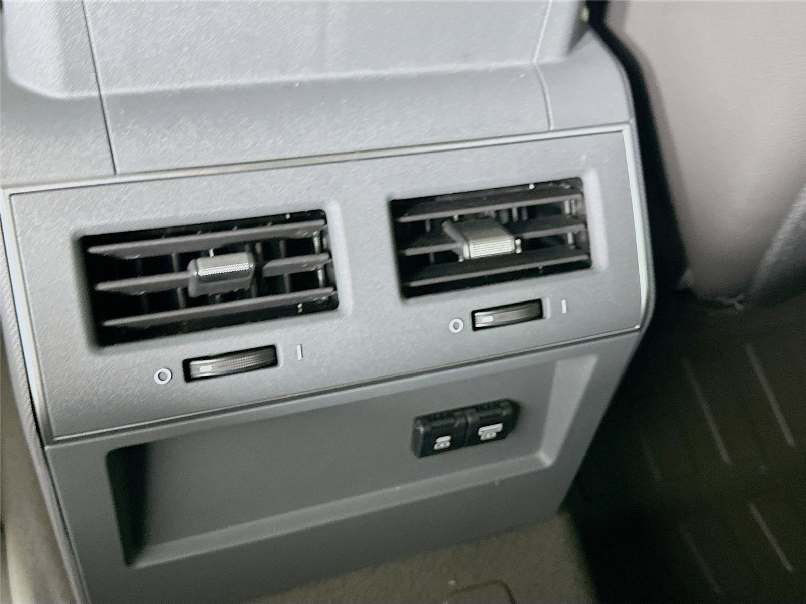 New 2025 INEOS Grenadier Fieldmaster Edition image 38