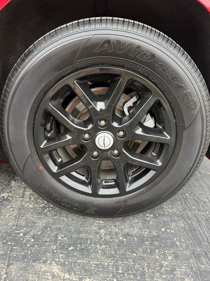 Used 2025 Chrysler Pacifica Select image 10