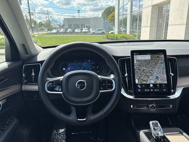 Used 2025 Volvo XC90 B6 Plus AWD/4WD image 21