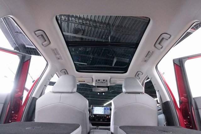 Used 2020 Toyota Highlander Limited Platinum image 35