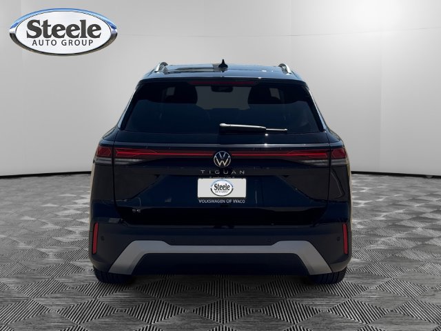 New 2026 Volkswagen Tiguan SE FWD image 4