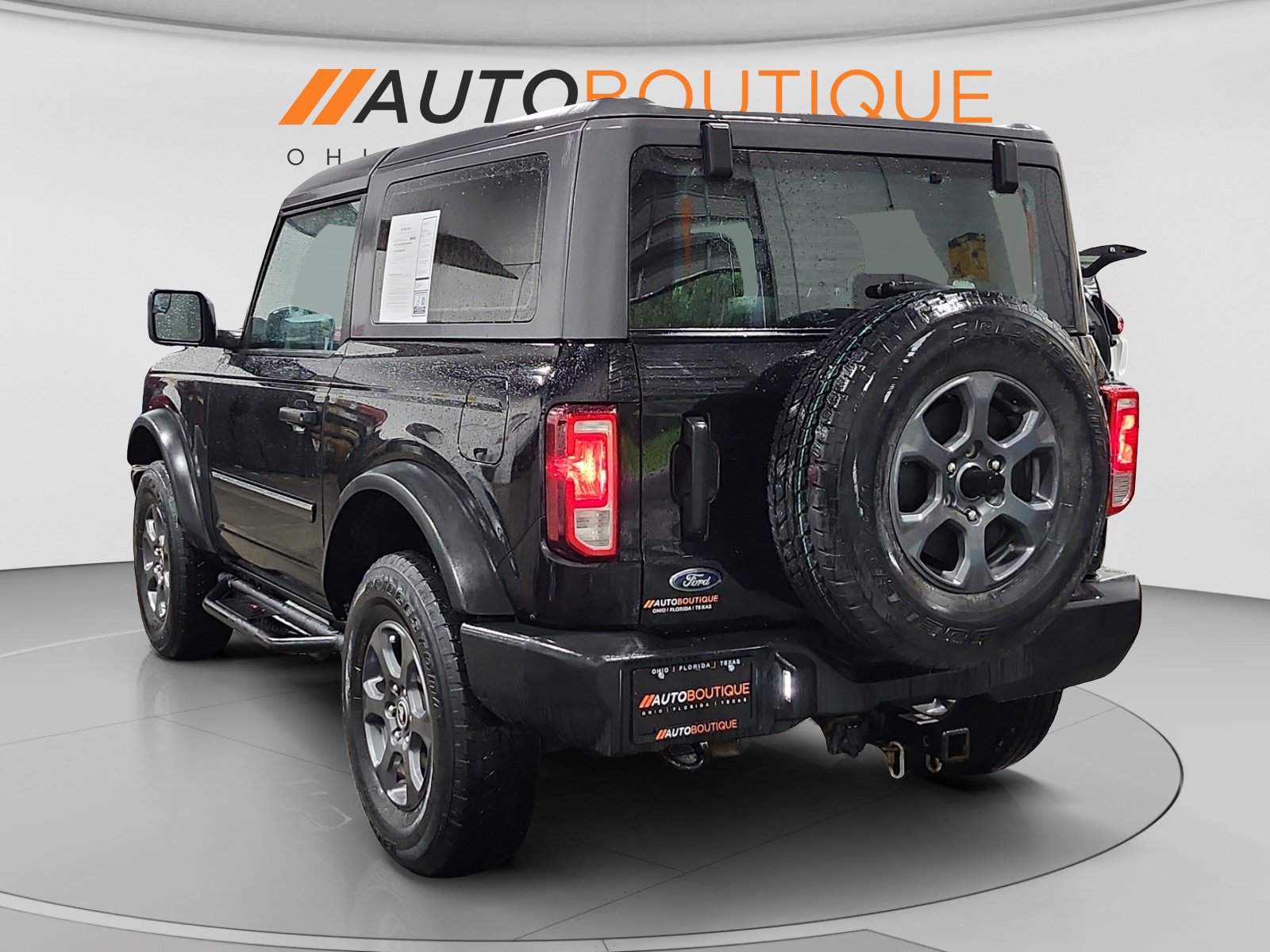 Used 2023 Ford Bronco 2-Door AWD/4WD image 3