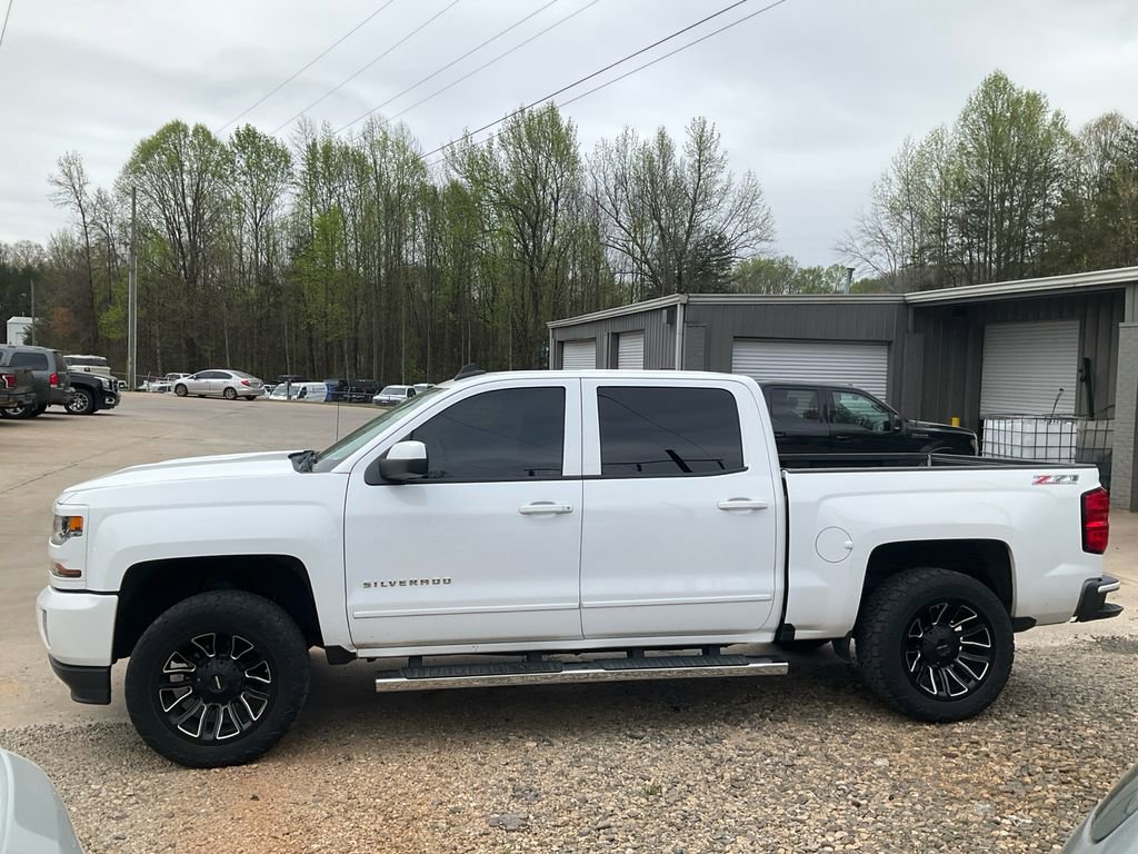 Used 2017 Chevrolet Silverado 1500 LT w/ All Star Edition image 8