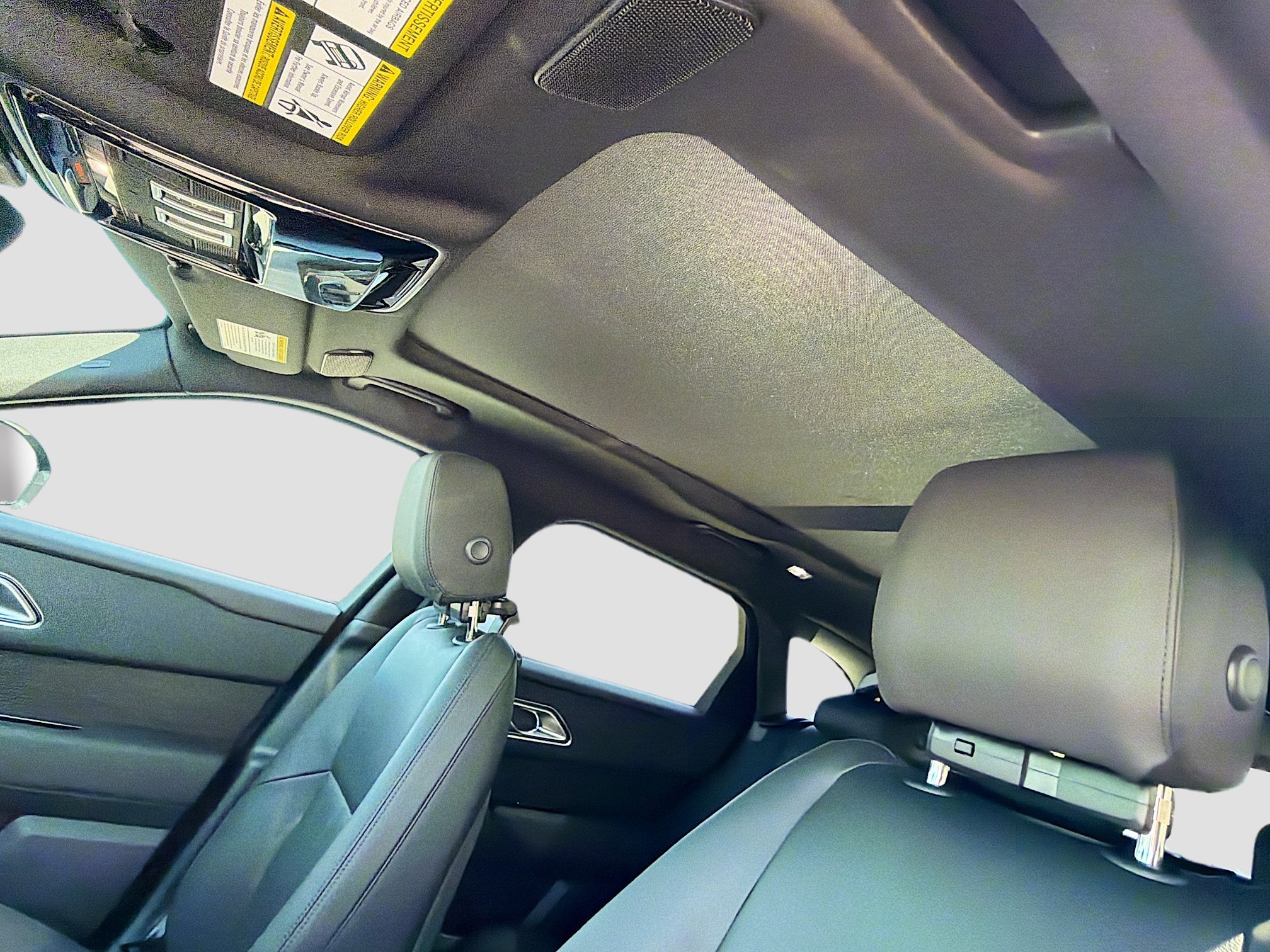 New 2026 Land Rover Range Rover Velar Dynamic SE image 26