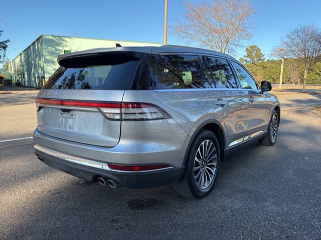 Certified 2022 Lincoln Aviator Reserve w/ Equipment Group 201A image 3