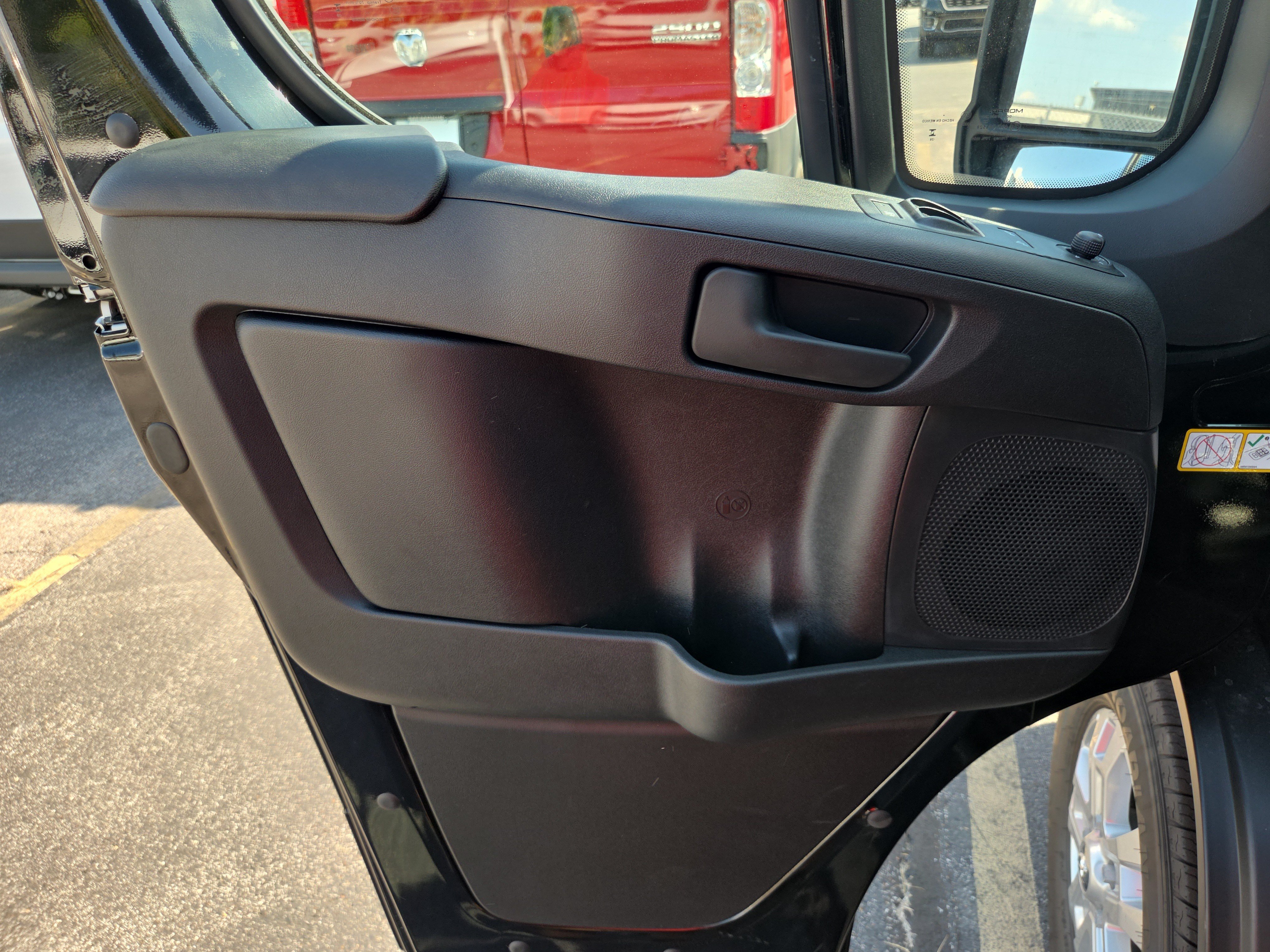 New 2027 RAM ProMaster 1500 w/ Quick Order Package 22G SLT FWD image 5
