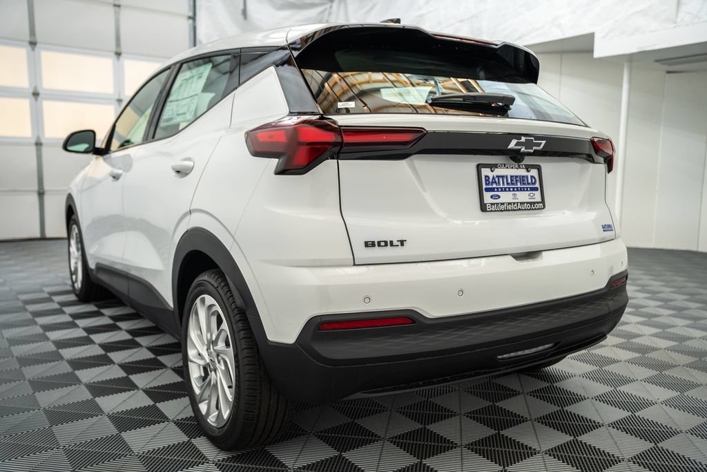 New 2027 Chevrolet Bolt LT w/ LPO, All-Weather Package FWD image 7