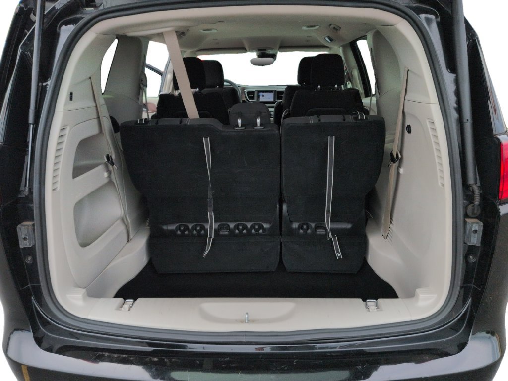 Used 2024 Chrysler Voyager LX FWD image 26