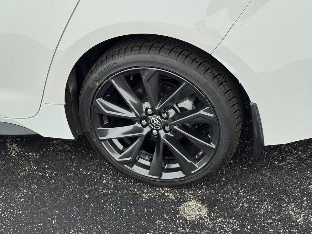 Used 2024 Toyota Corolla SE image 5