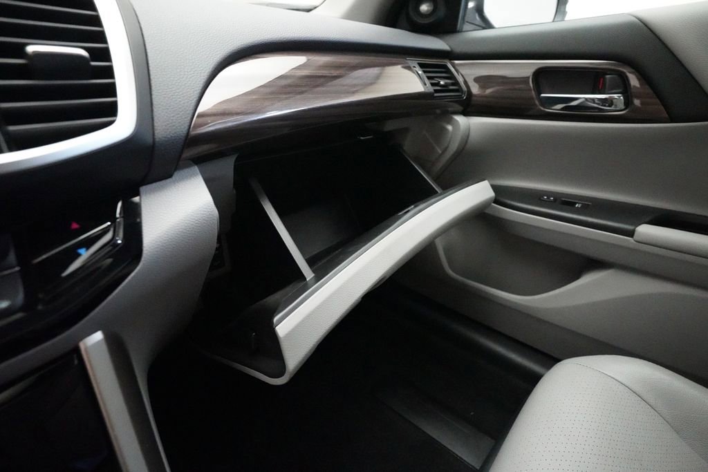 Used 2016 Honda Accord EX-L image 30